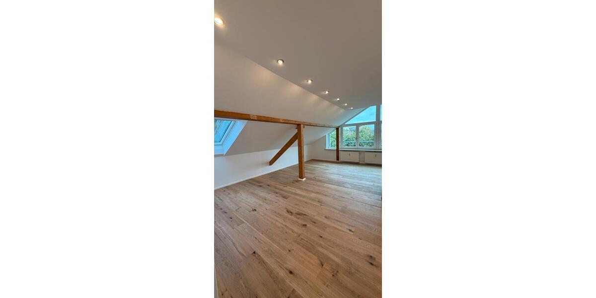 Dachgeschoßwohnung Vilsbiburg - 3 Zimmer, 78 m&sup2;, 790&euro; | Angebot:26123364