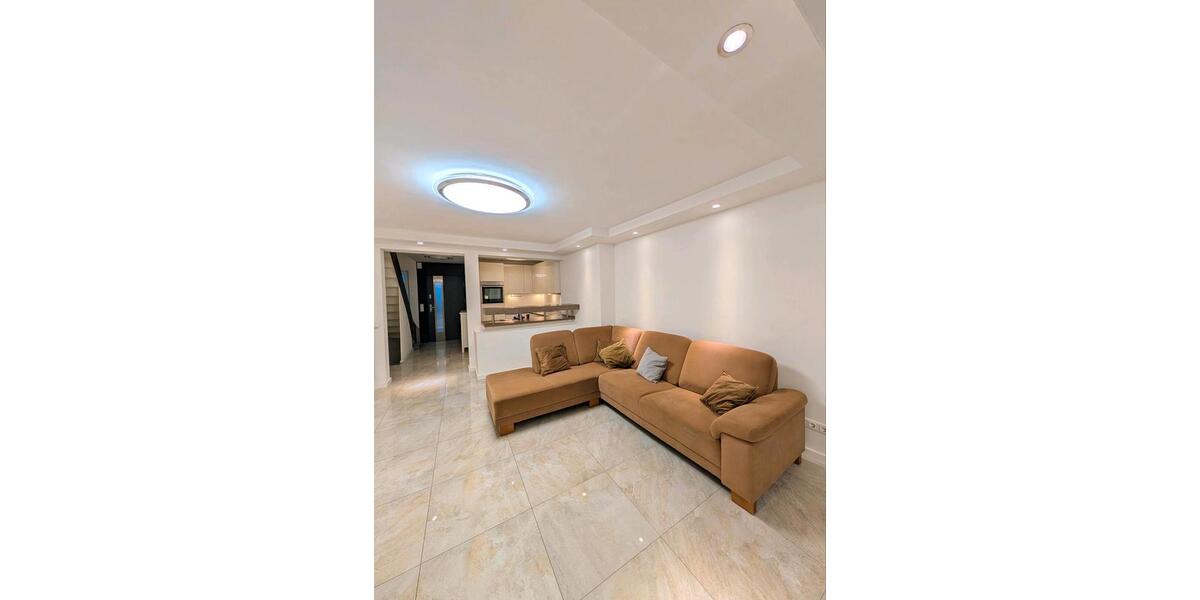 Reihenhaus Norderstedt Friedrichsgabe - 3 Zimmer, 100 m&sup2;, 1.800&euro; | Angebot:25867497