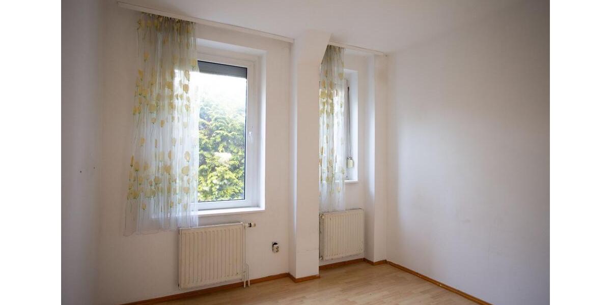 große 5 Zimmer Wohnung im HP mit Sauna und 2 WC 5 zimmer