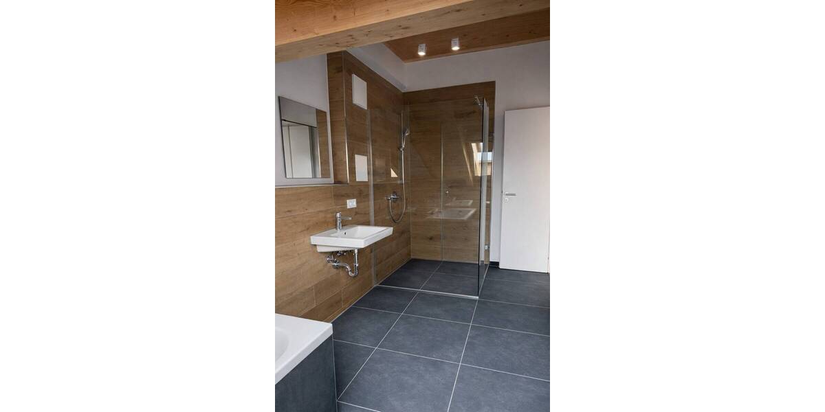 Etagenwohnung Garmisch-Partenkirchen Partenkirchen - 2 Zimmer, 71 m&sup2;, 1.440&euro; | Angebot:25801972