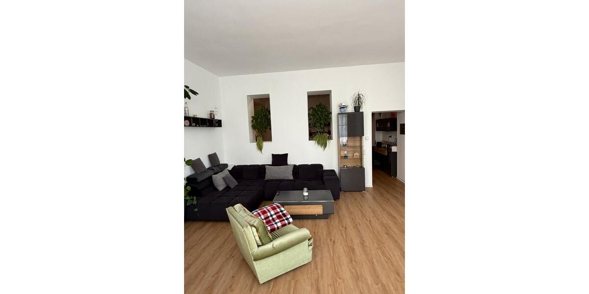 Hochparterre Pforzheim Weststadt - 3 Zimmer, 120 m&sup2;, 1.150&euro; | Angebot:26024503