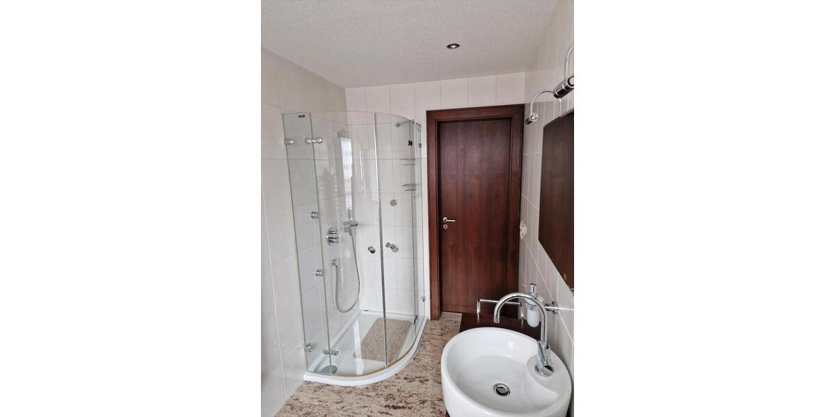 Etagenwohnung Bautzen - 4 Zimmer, 152 m&sup2;, 1.100&euro; | Angebot:24766861