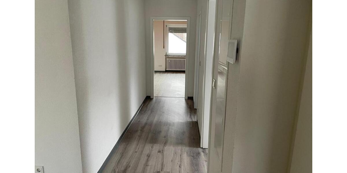 Etagenwohnung Bad Hersfeld - 4 Zimmer, 90 m&sup2;, 1.000&euro; | Angebot:25639132