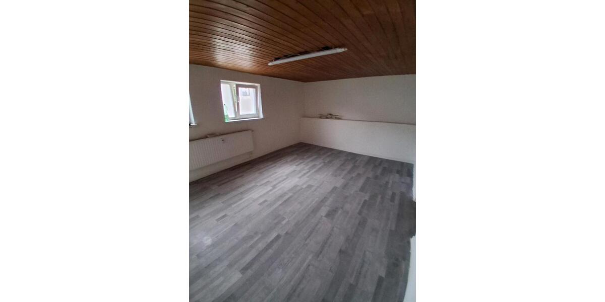 Erdgeschoßwohnung Balingen - 3 Zimmer, 85 m&sup2;, 950&euro; | Angebot:26150475