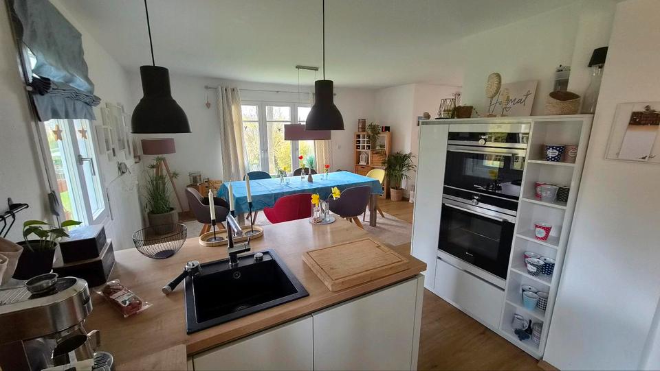 Einfamilienhaus Flintbek - 5 Zimmer, 184 m&sup2;, 2.400&euro; | Angebot:26255590
