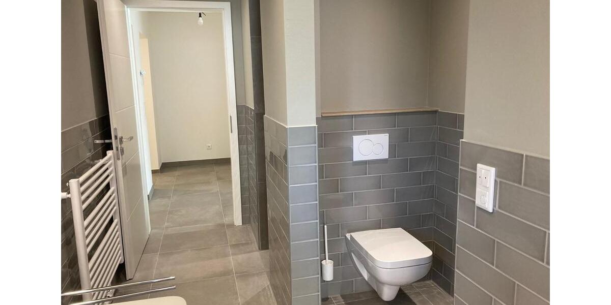 Erdgeschoßwohnung Vechta - 4 Zimmer, 121 m&sup2;, 1.250&euro; | Angebot:25998988