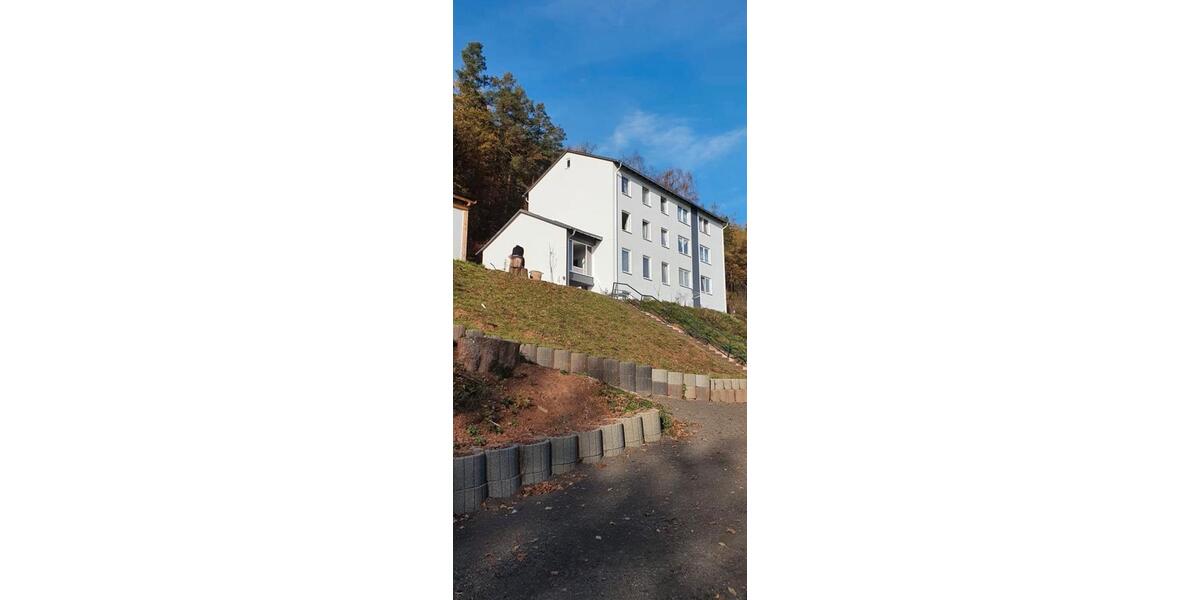 Erdgeschoßwohnung Bad Hersfeld - 4 Zimmer, 100 m&sup2;, 850&euro; | Angebot:25104449