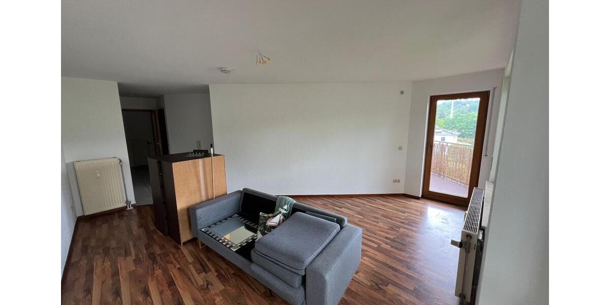 Etagenwohnung Freital - 2 Zimmer, 42 m&sup2;, 550&euro; | Angebot:26614618