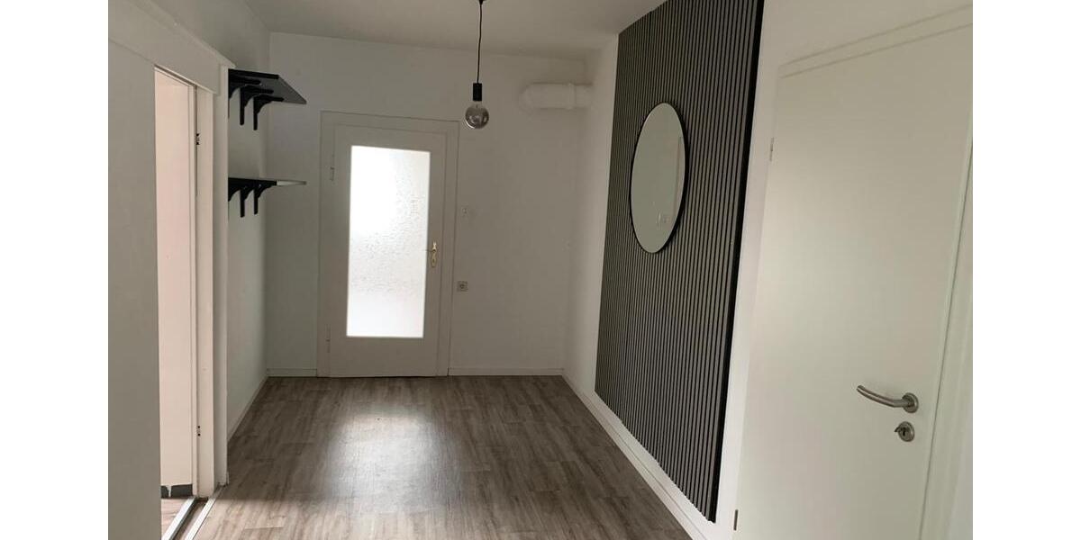 Dachgeschoßwohnung Johanngeorgenstadt - 6 Zimmer, 120 m&sup2;, 750&euro; | Angebot:24775379