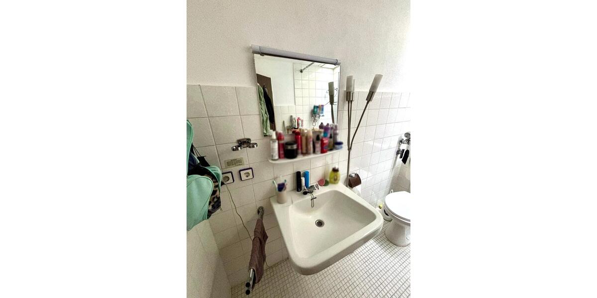 Dachgeschoßwohnung Bad Herrenalb - 1 Zimmer, 26 m&sup2;, 330&euro; | Angebot:24612650