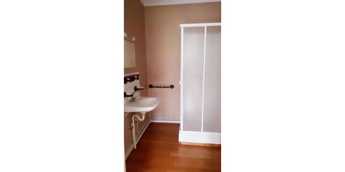 Wohnen auf Zeit Großrosseln - 4 Zimmer, 110 m&sup2;, 50&euro; | Angebot:26199059