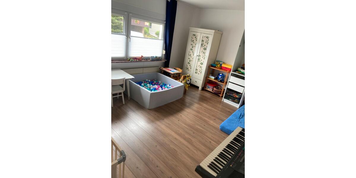 Wohnen auf Zeit Olpe - 7 Zimmer, 156 m&sup2;, 80&euro; | Angebot:26088542
