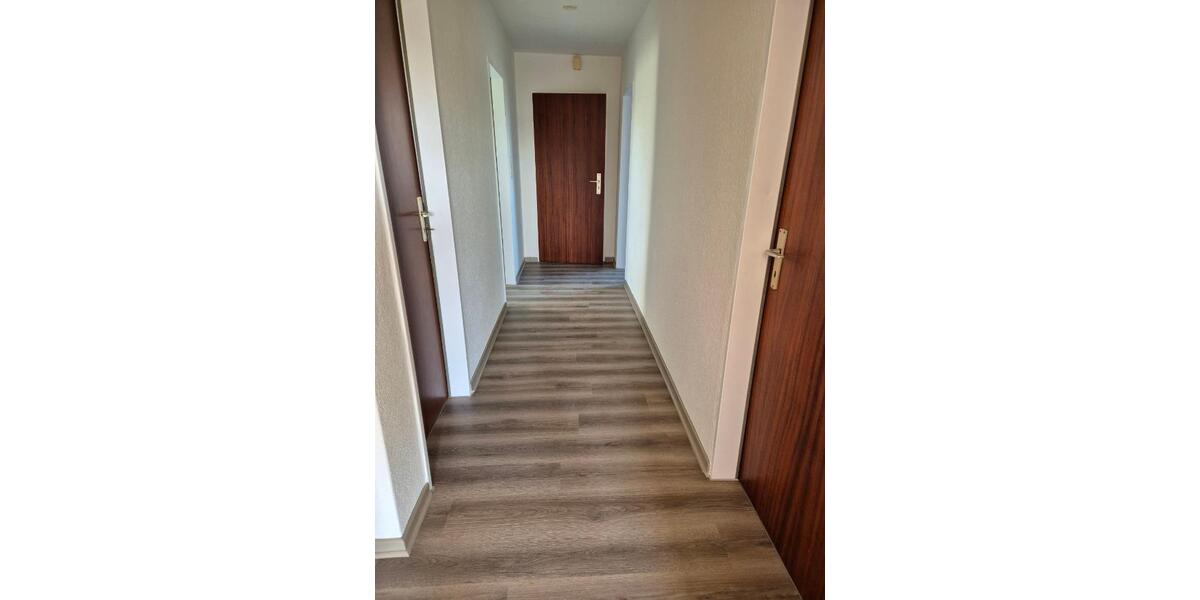 Dachgeschoßwohnung Blomberg - 3 Zimmer, 70 m&sup2;, 450&euro; | Angebot:26676305