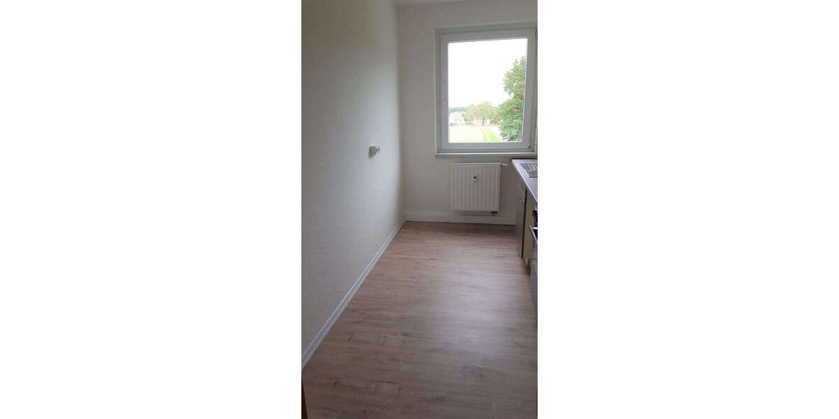 NEU - frisch renovierte 3 Zimmer mit Balkon und Einbauküche! Flexibel ab 6 Monate zu vermieten. - Appartement Annaburg | Angebot:17600958