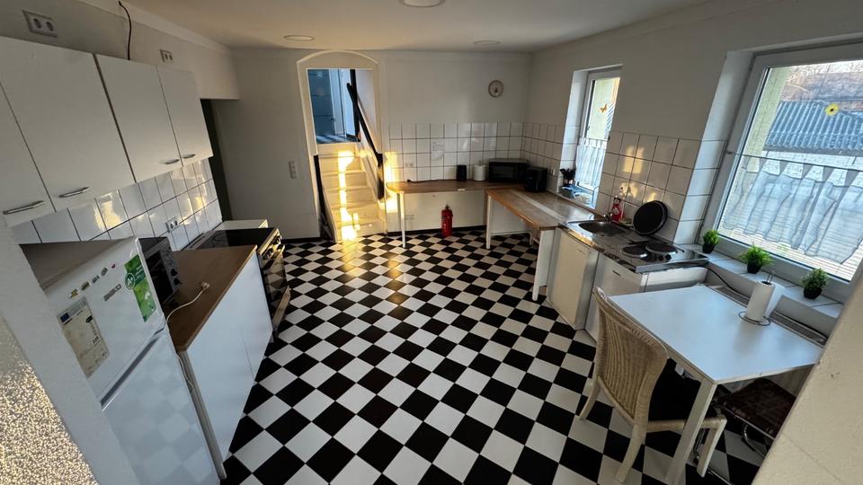 Wohnen auf Zeit Rangsdorf - 4 Zimmer, 100 m&sup2;, 250&euro; | Angebot:20647918