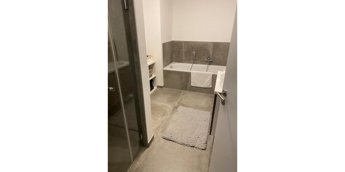 Tolle Penthouse Wohnung 3 zimmer