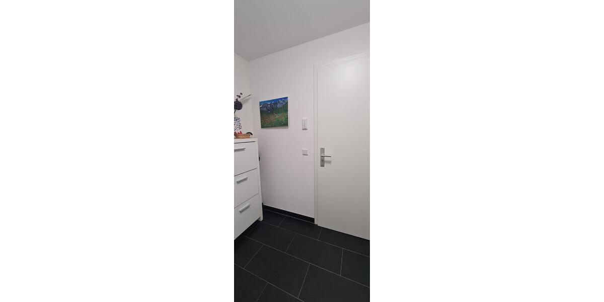 Etagenwohnung Zorneding - 2 Zimmer, 77 m&sup2;, 1.463&euro; | Angebot:26250530
