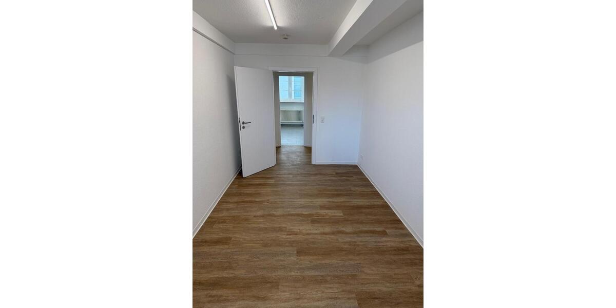 Gewerbeobjekt Donaueschingen - 1.300&euro; | Angebot:25275819