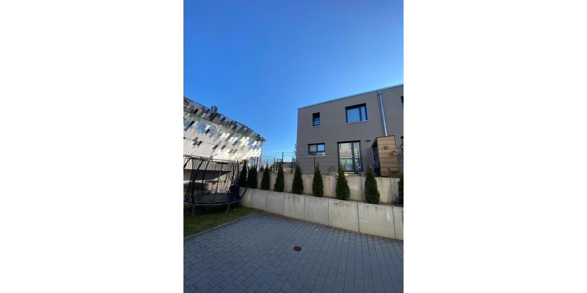 Gehobenes 4-Zi.-Reiheneckhaus mit EBK in Böblingen zur Vermietung 4 zimmer