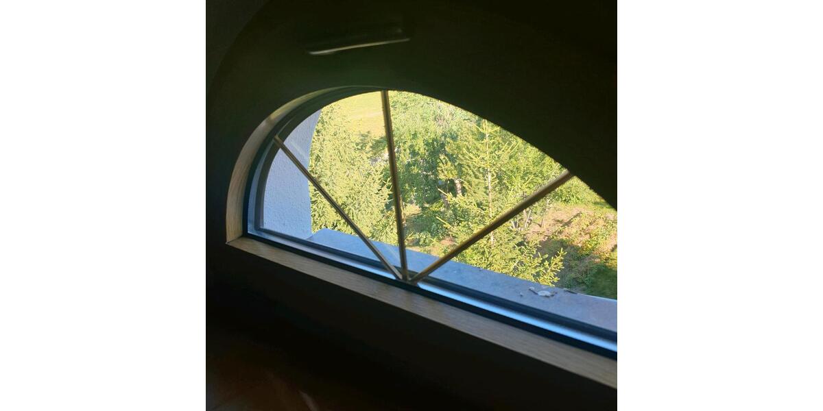 Dachgeschoßwohnung Herrieden - 3.5 Zimmer, 150 m&sup2;, 1.180&euro; | Angebot:25326585