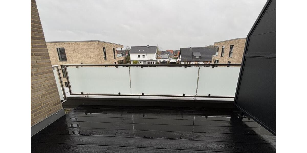 Neubau, großzügige Etagenwohnung mit Balkon 2 zimmer