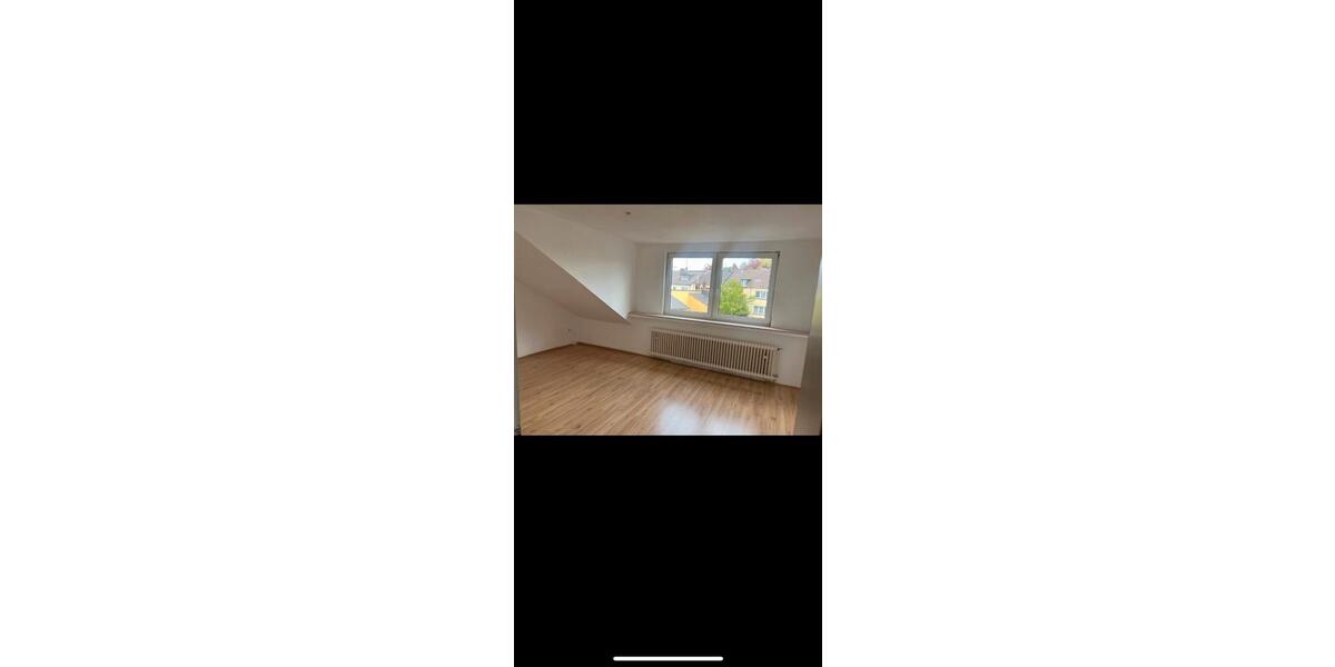 Dachgeschoßwohnung Duisburg Rheinhausen - 2 Zimmer, 60 m&sup2;, 585&euro; | Angebot:26578596