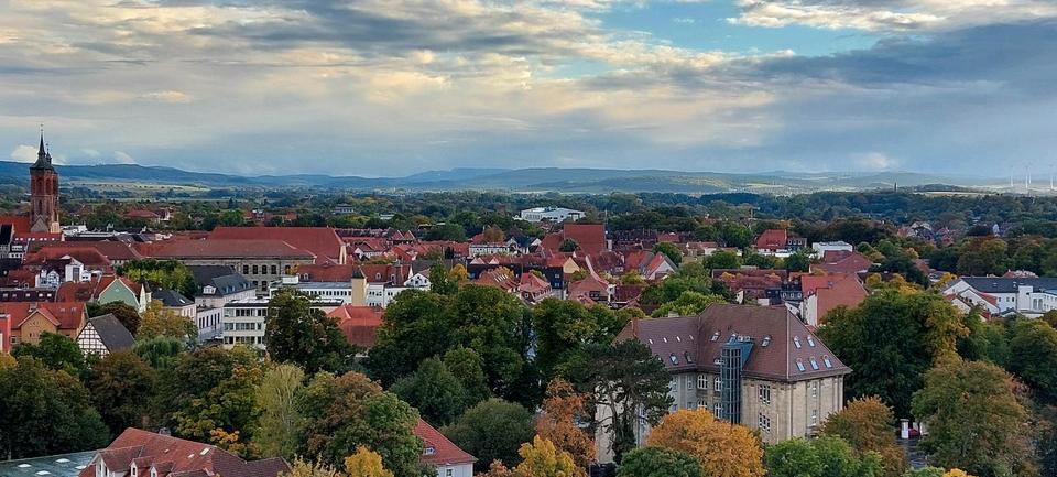 Zentrale 1 12 Zi-Whg für 490,- € kalt 1 zimmer