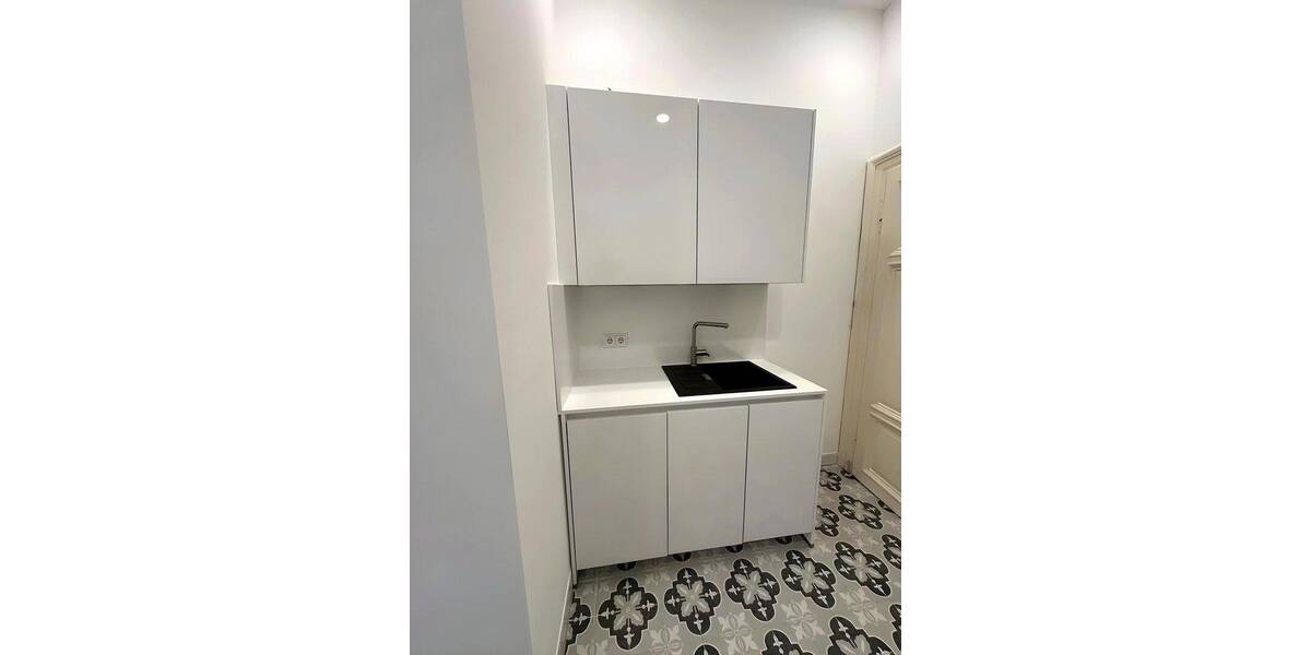 Etagenwohnung Wiesbaden Nordost - 4 Zimmer, 155 m&sup2;, 2.690&euro; | Angebot:26841296
