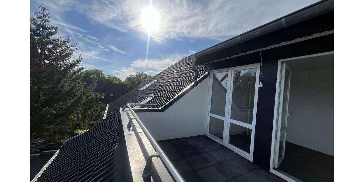 Frisch sanierte Dachgeschoss Wohnung mit 2 Zimmern und Terasse in Herne, Baukau-West - Etagenwohnung Herne Wanne | Angebot:17330341