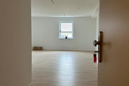 Wohnung Kelheim - 3 Zimmer, 87 m&sup2;, 1.130&euro; | Angebot:24347466