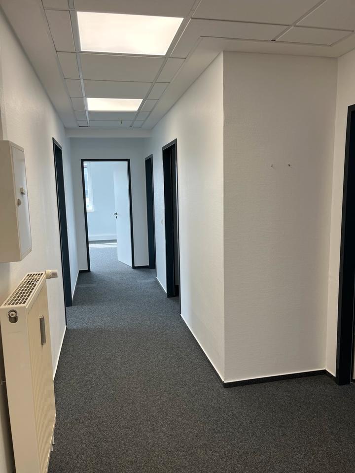 Schöne, zentrale Bürofläche gegenüber vom VW Werk