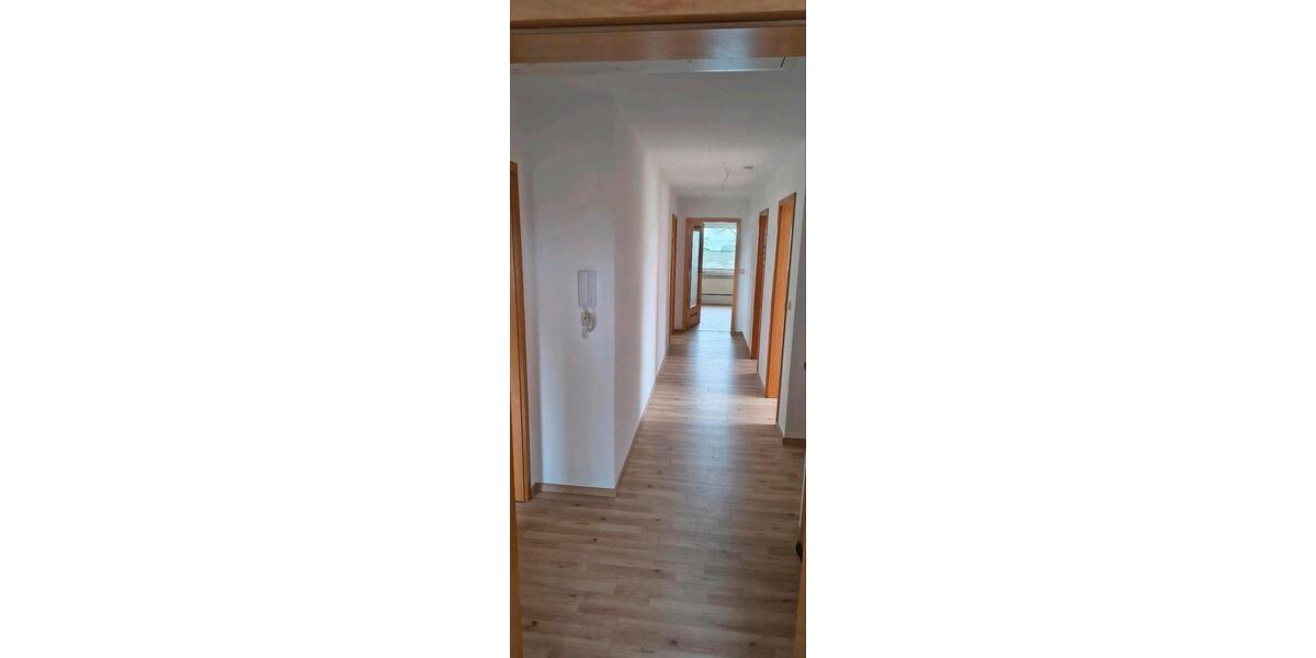 Dachgeschoßwohnung Friedeburg - 3 Zimmer, 100 m&sup2;, 620&euro; | Angebot:26125221
