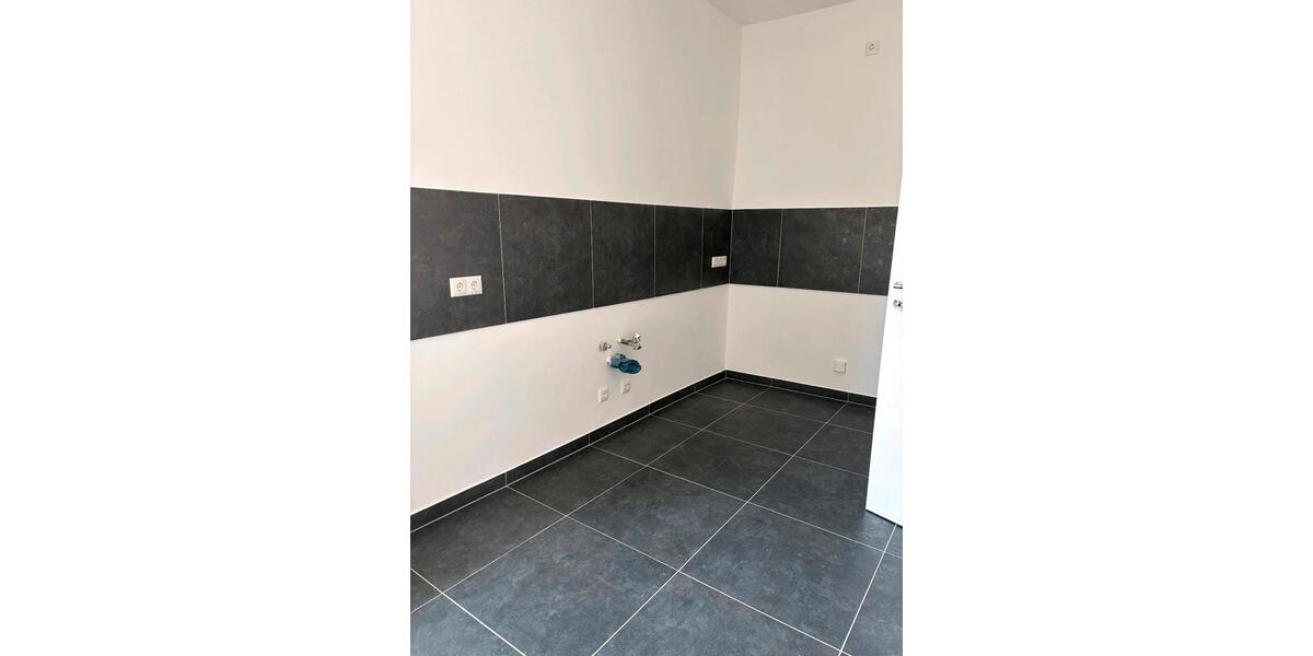 Etagenwohnung Gräfenhainichen - 2 Zimmer, 60 m&sup2;, 450&euro; | Angebot:26578502