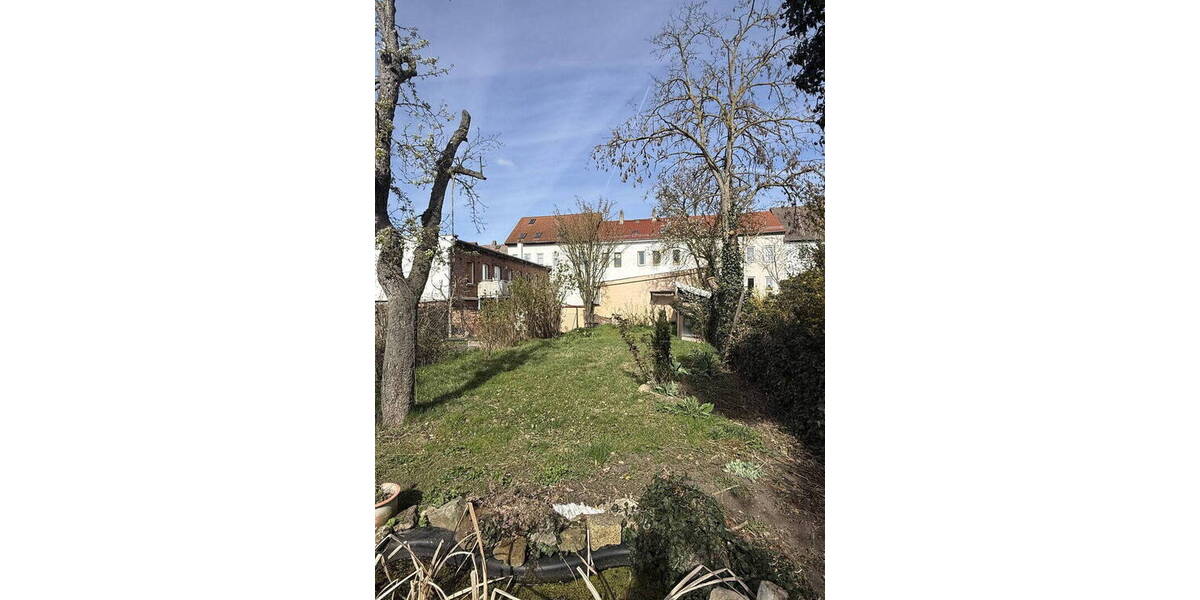 Etagenwohnung Apolda - 3 Zimmer, 87 m&sup2;, 770&euro; | Angebot:26257625