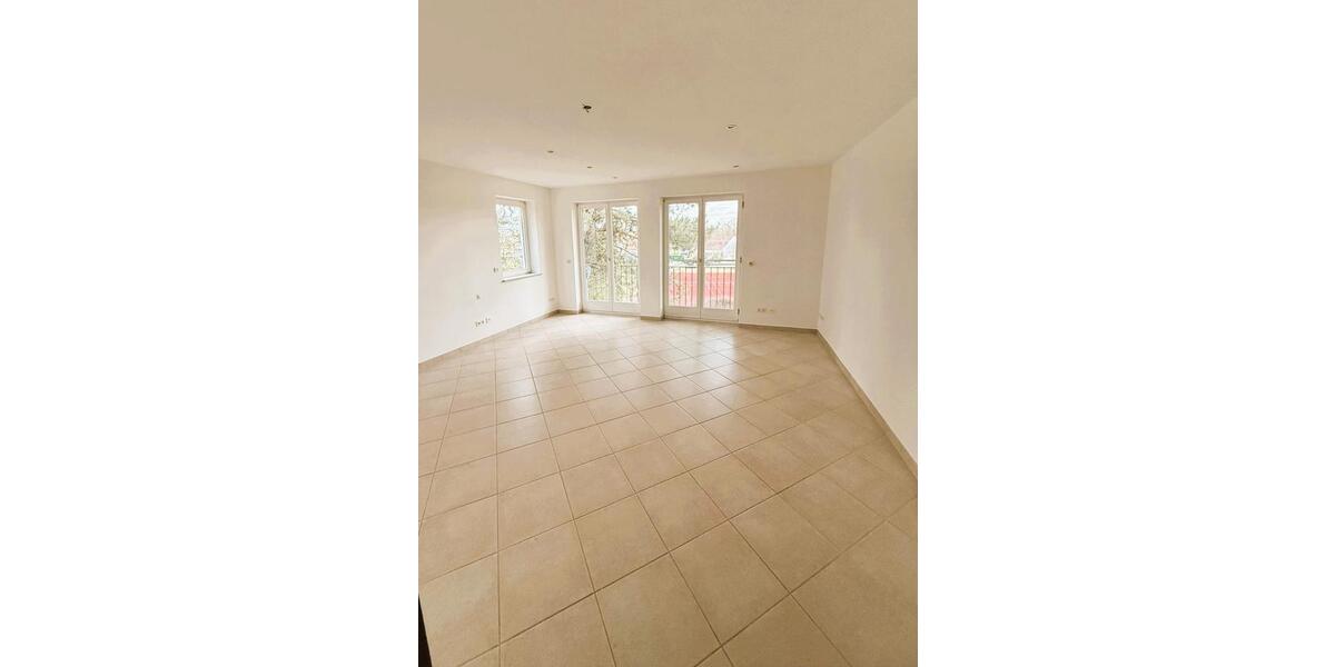 Etagenwohnung Dillingen an der Donau - 2 Zimmer, 90 m&sup2;, 950&euro; | Angebot:26013953