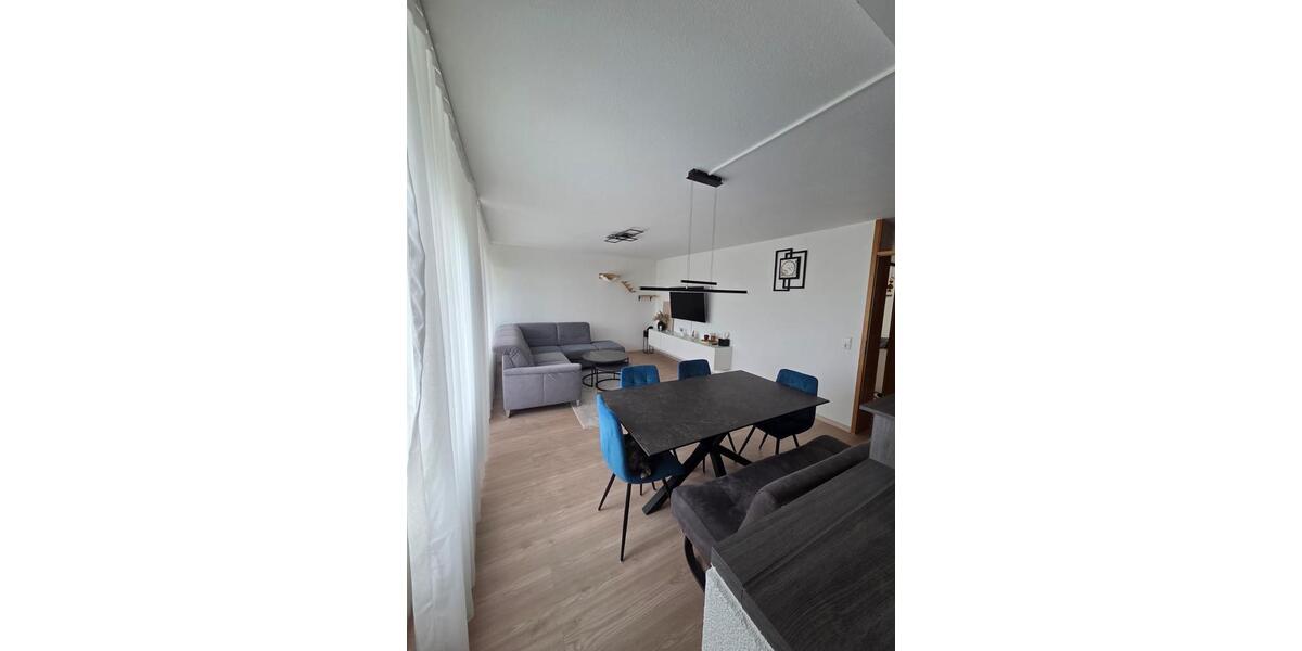 Etagenwohnung Stuttgart Degerloch - 3 Zimmer, 84 m&sup2;, 1.987&euro; | Angebot:26431322