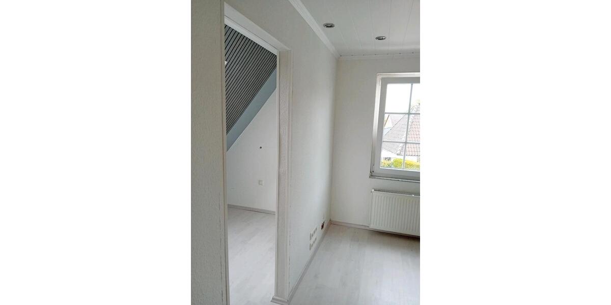 Erdgeschoßwohnung Petershagen - 5 Zimmer, 120 m&sup2;, 1.200&euro; | Angebot:26623812