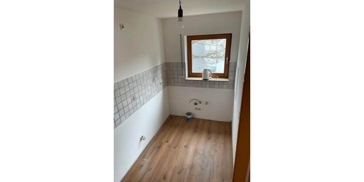 Etagenwohnung Oberstenfeld - 4.5 Zimmer, 91 m&sup2;, 1.150&euro; | Angebot:26286484