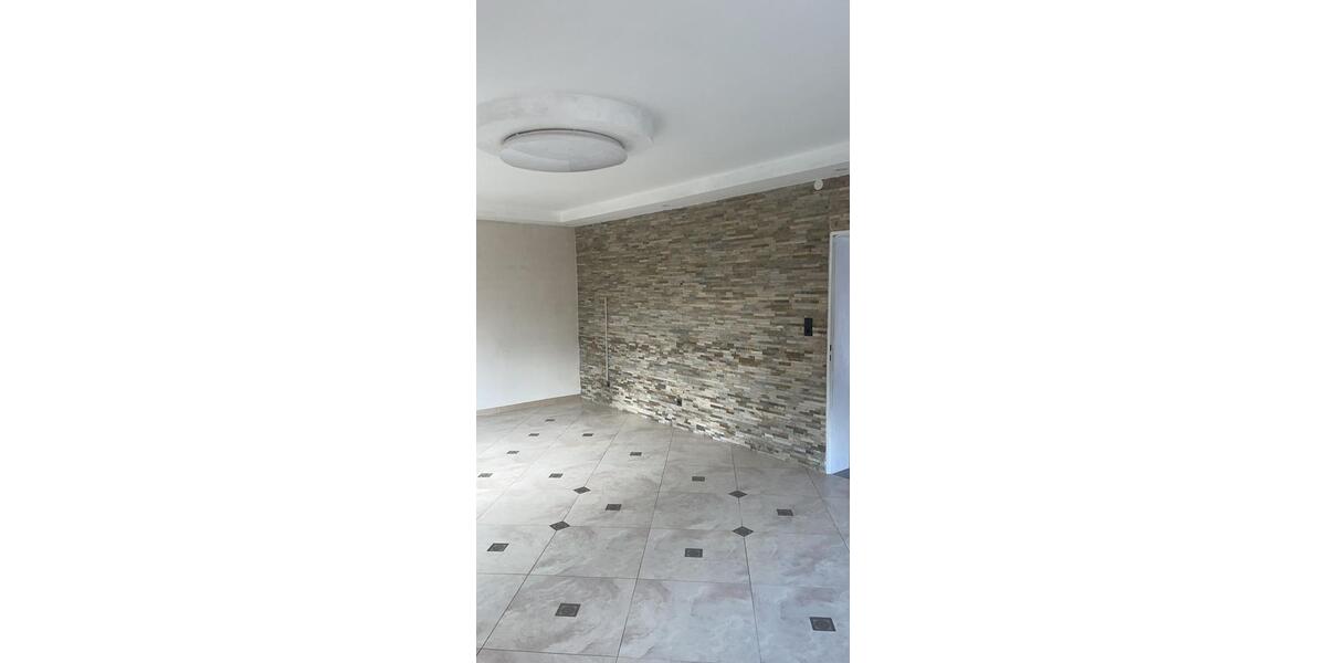Erdgeschoßwohnung Burgwedel - 3 Zimmer, 120 m&sup2;, 900&euro; | Angebot:26580581