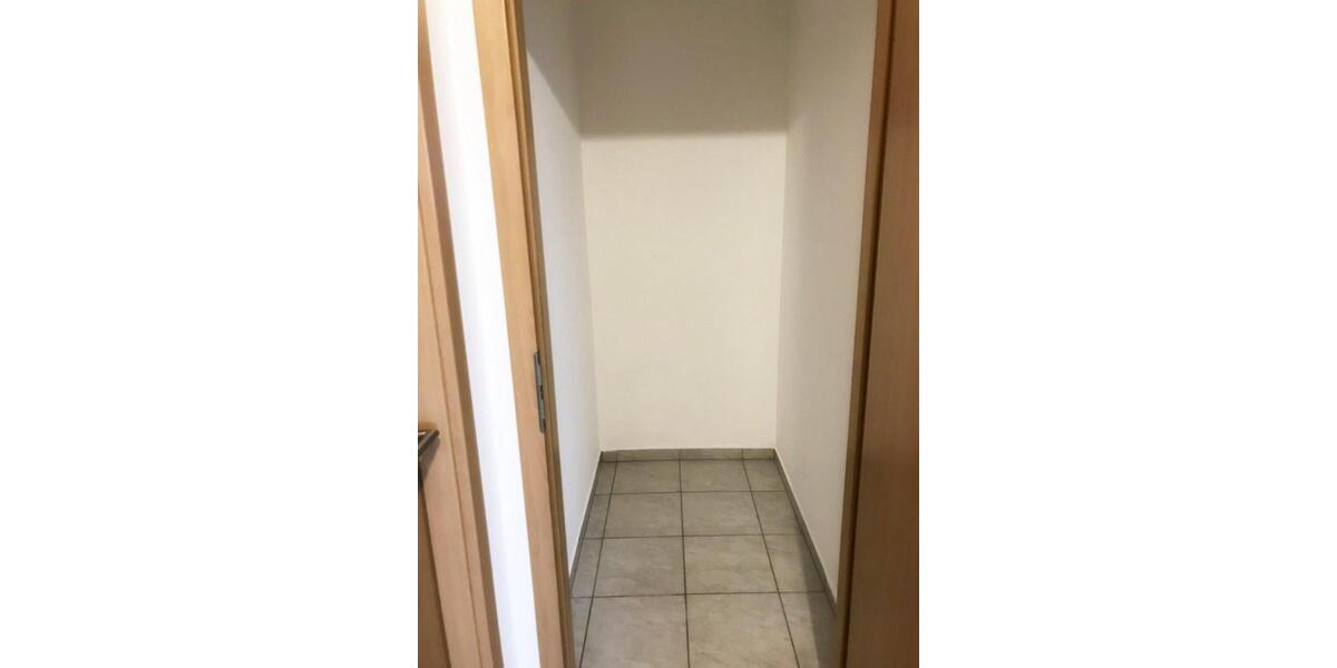 Etagenwohnung Dietzenbach - 3 Zimmer, 80 m&sup2;, 1.000&euro; | Angebot:24825632