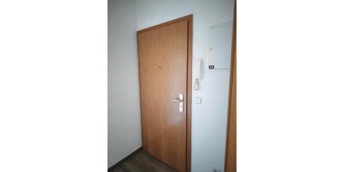 Dachgeschoßwohnung Hohndorf - 2 Zimmer, 43 m&sup2;, 280&euro; | Angebot:26297243