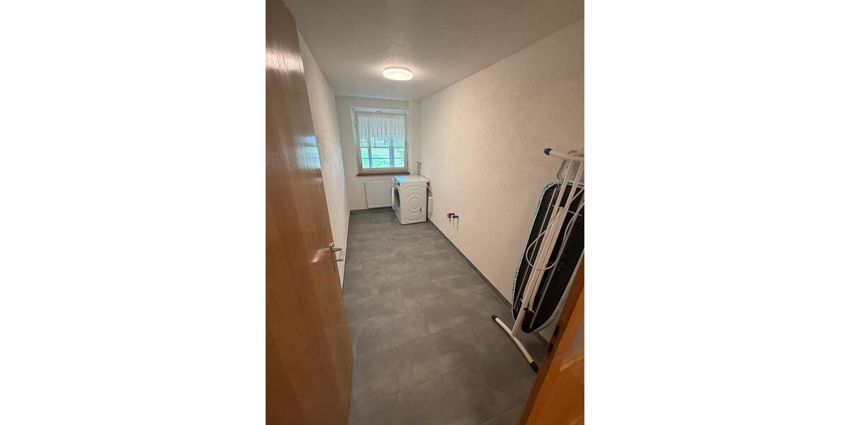 Dachgeschoßwohnung Immendingen - 3 Zimmer, 90 m&sup2;, 1.100&euro; | Angebot:26563732