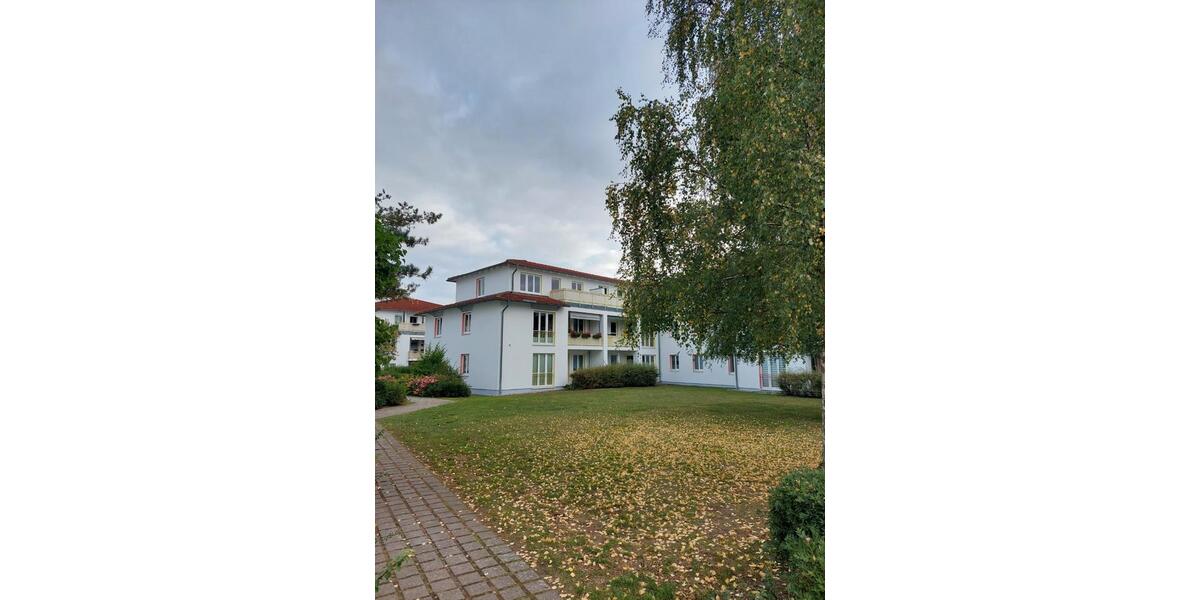 Erdgeschoßwohnung Güstrow - 3 Zimmer, 75 m&sup2;, 522&euro; | Angebot:26313557