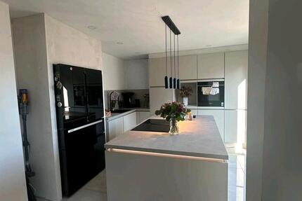 Haus Bergkamen - 4 Zimmer, 106 m&sup2;, 1.650&euro; | Angebot:25261335