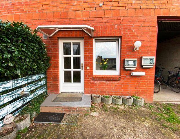 Etagenwohnung Brunsbek Kronshorst - 3 Zimmer, 90 m&sup2;, 760&euro; | Angebot:26127707