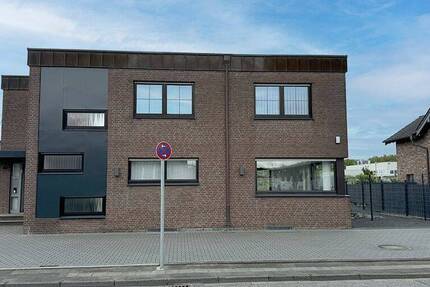 Umfassend saniertes Bürohaus im Industriegebiet Wickrath