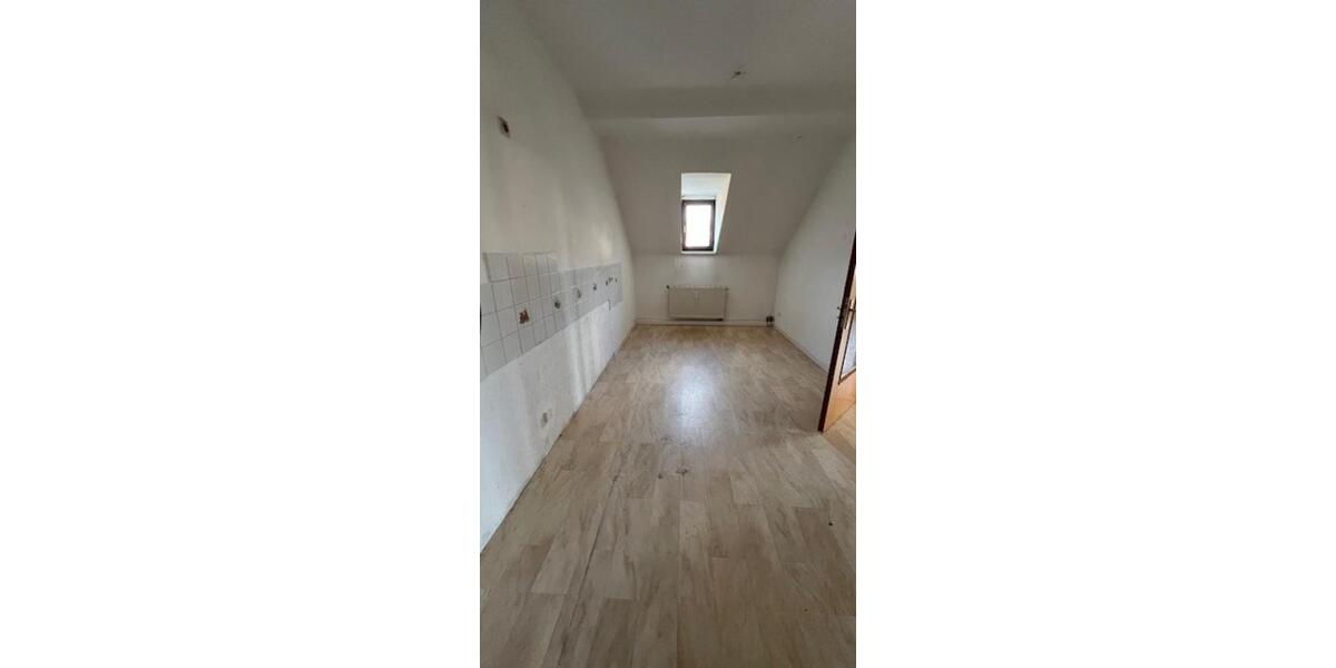 Dachgeschoßwohnung Olbernhau - 2 Zimmer, 81 m&sup2;, 399&euro; | Angebot:25782382