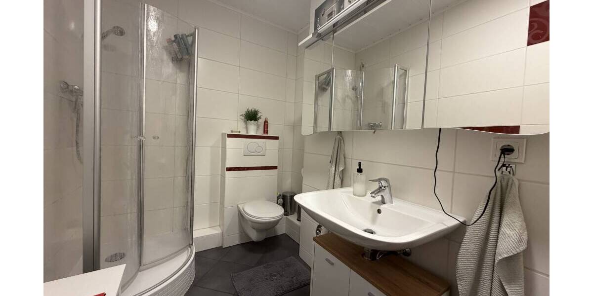 Etagenwohnung Buckenhof - 2 Zimmer, 66 m&sup2;, 840&euro; | Angebot:26127824