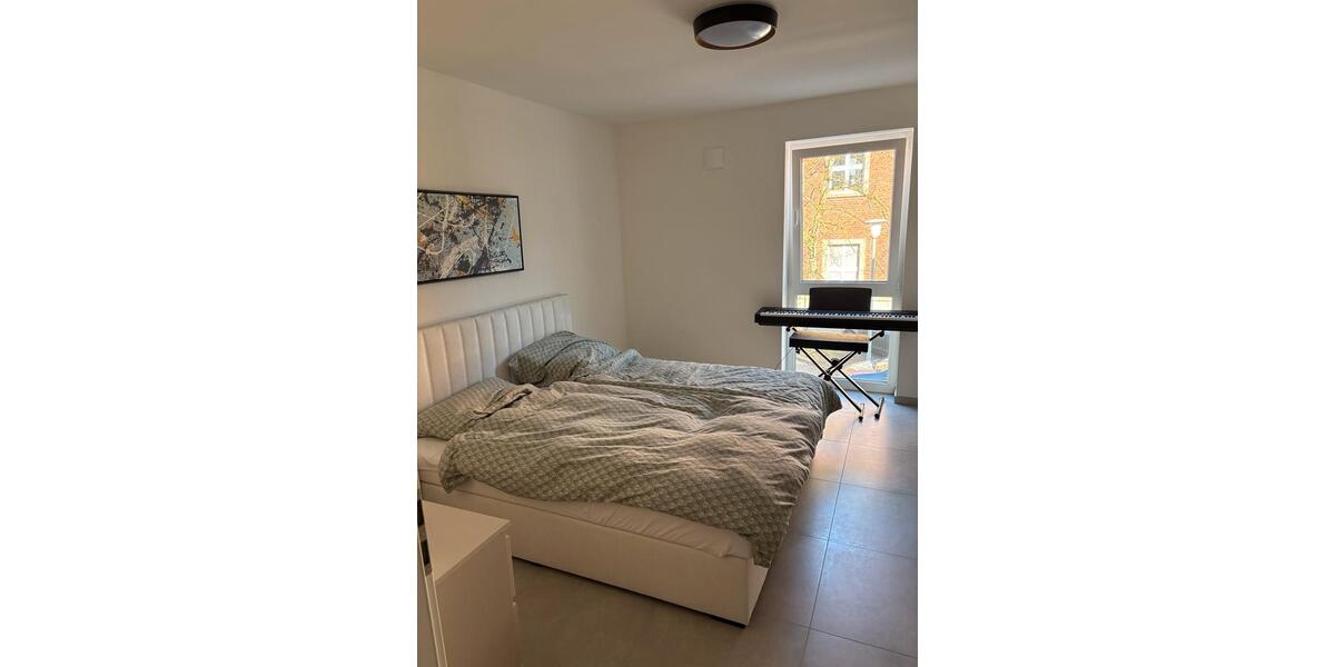 Etagenwohnung Bad Lippspringe - 2 Zimmer, 72 m&sup2;, 945&euro; | Angebot:25235943