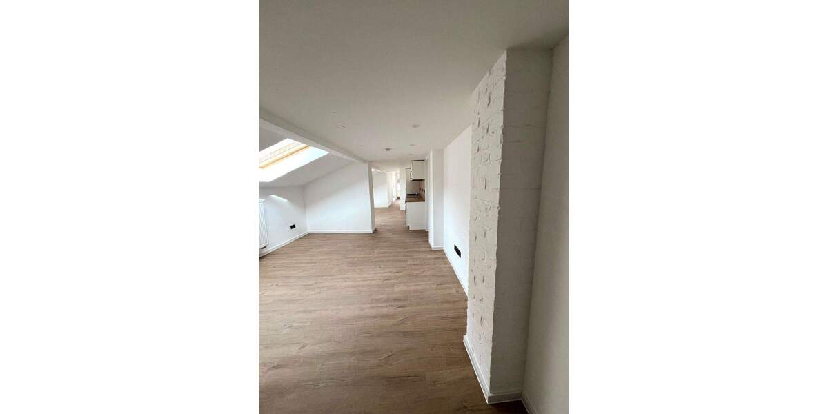 Mehrfamilienhaus, Wohnhaus Nußbaum - 7 Zimmer, 170 m&sup2;, 1.750&euro; | Angebot:25683782